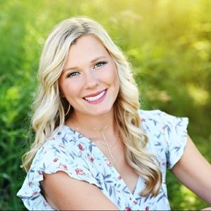 Meet your Posher, Olivia